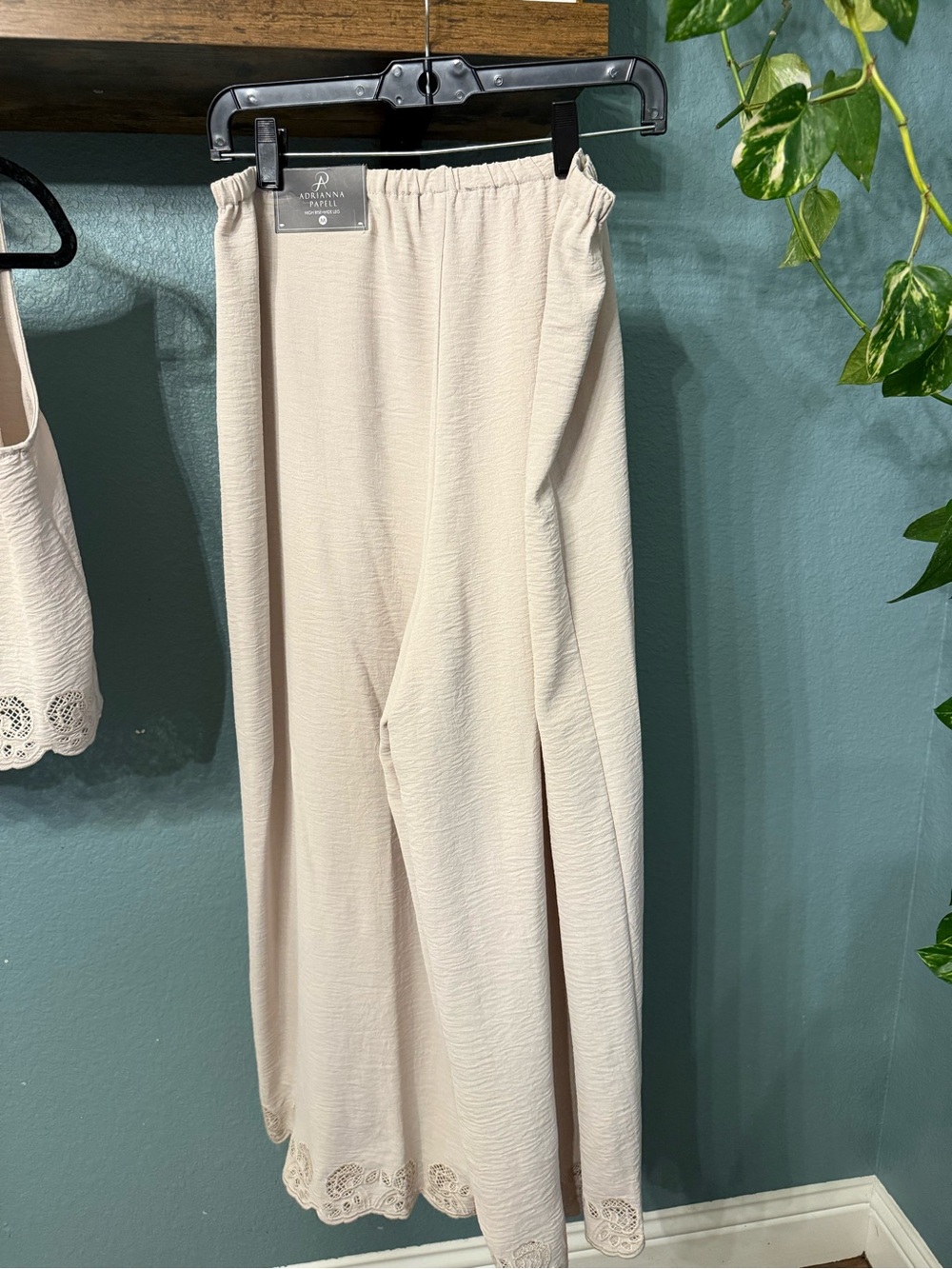 NWT Adrianna Papell 2PC Ivory Lace Trim Tie Front Wide Leg Pants Set M Boho - Picture 10 of 13